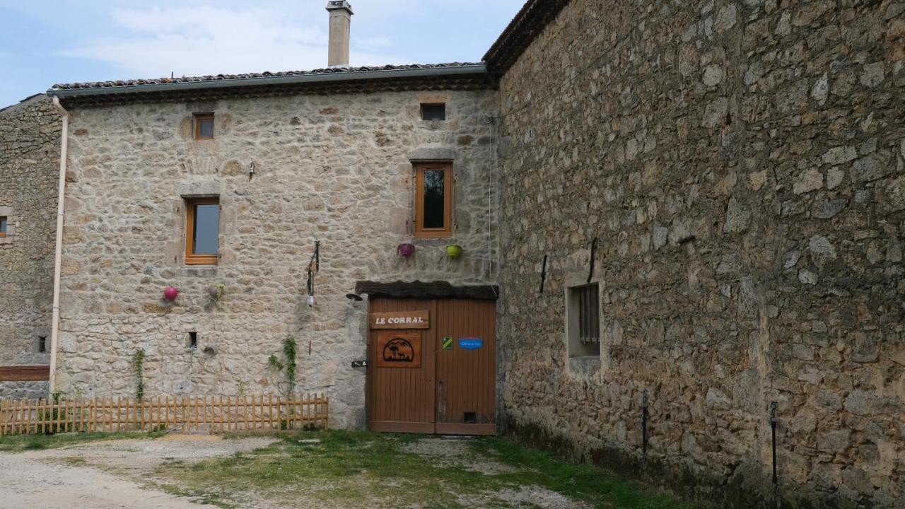 le Corral chambre d'hôte Cheminas Extérieur photo